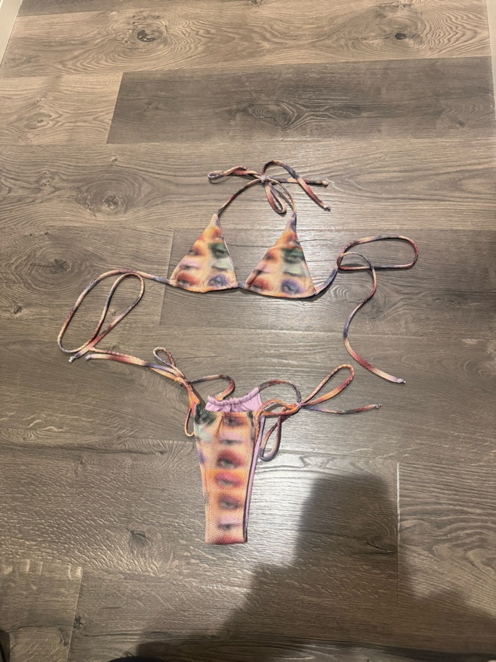 Funky Eyeshadow Bikini Set - Picture 2 of 6